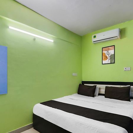 OYO 71906 Grand Hotel And Lodge Sangareddy Exterior foto