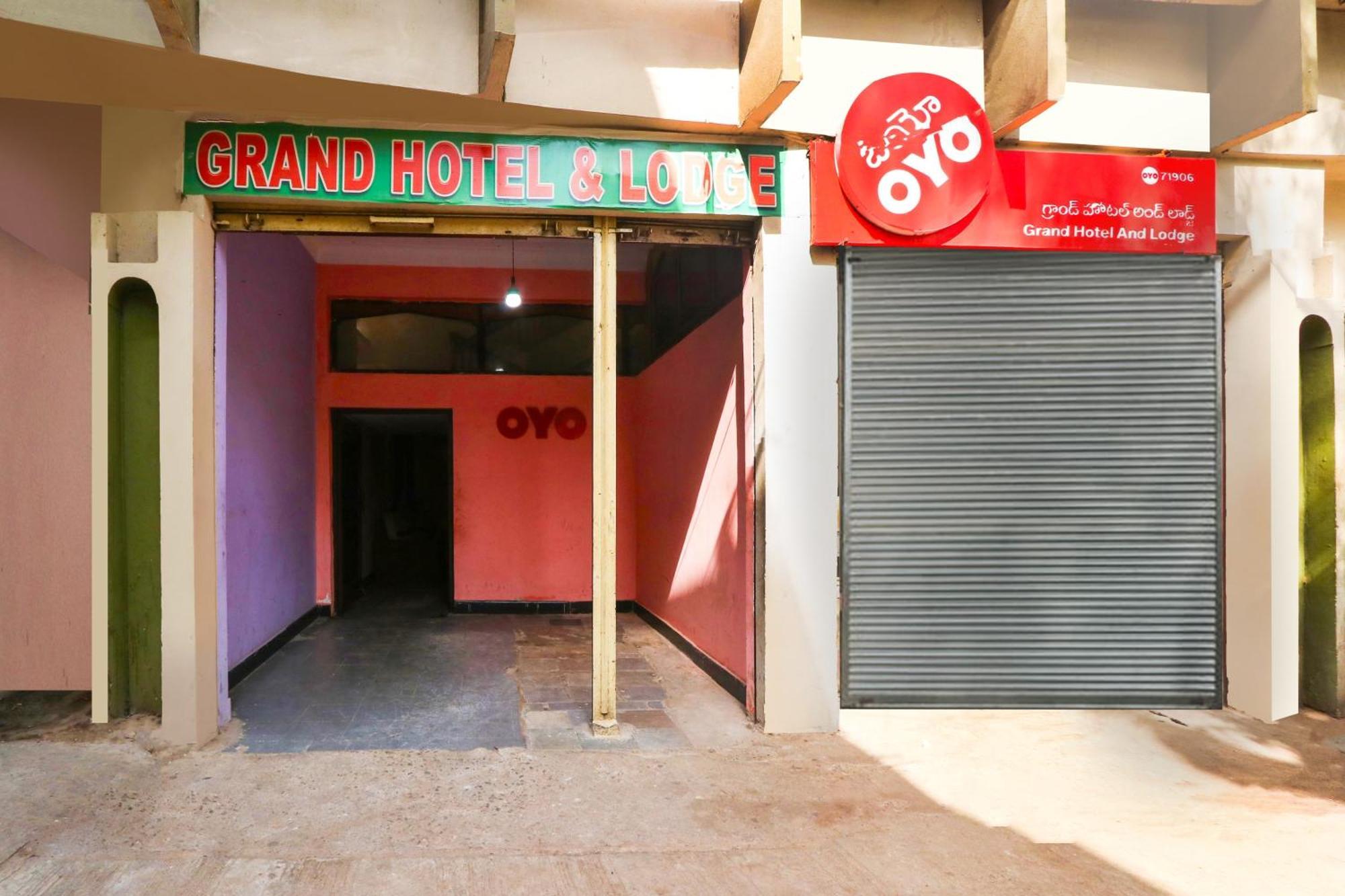 OYO 71906 Grand Hotel And Lodge Sangareddy Exterior foto